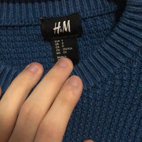 Men’s H&M sweater - Picture 2 of 3